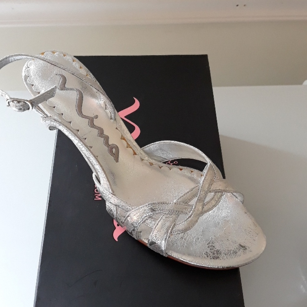 Shoes - Picture 2 of 3